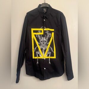 Rare Alexander McQueen Shirt with print of a beetle within a geometric designXXS